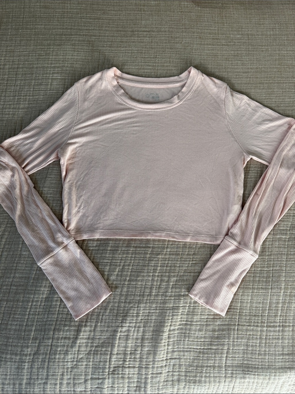 Ribbed Long-Sleeve Pink Cropped Top